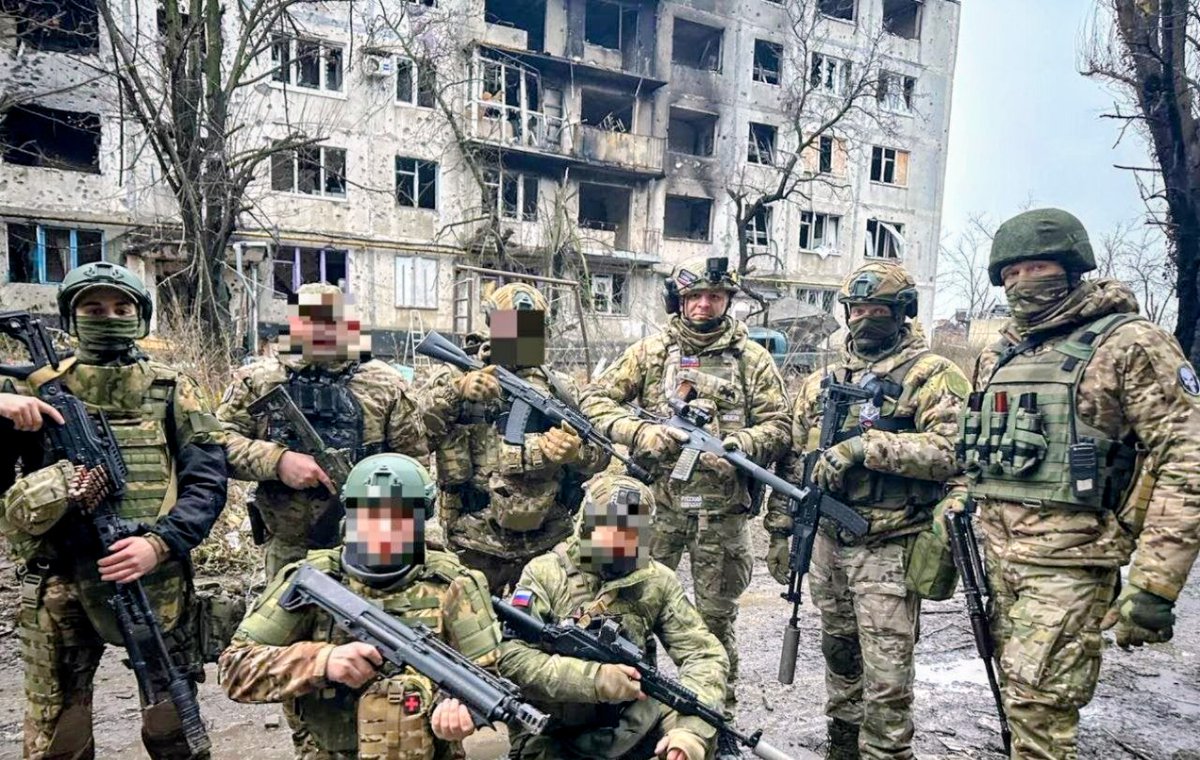 ケルテックKSGは民生品🏠ブルパップショットガン🔫みたいな感じですけど、意外と軍用🏭でも使われている💨💨
ウクライナ🇺🇦やロシア🇷🇺でも使用例🔧があるみたいです💦💦ドローン🔌対策なのかな❓❓
