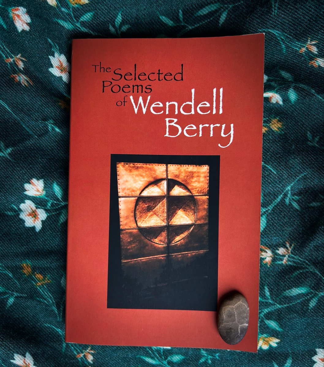 The Selected Poems of Wendell Berry were a great sampling of his work through the years. 

His nature pieces reminded me of Robert Frost, but change out the New Hampshire setting for Kentucky! 

#poetrybooks #wendellberry #naturepoetry