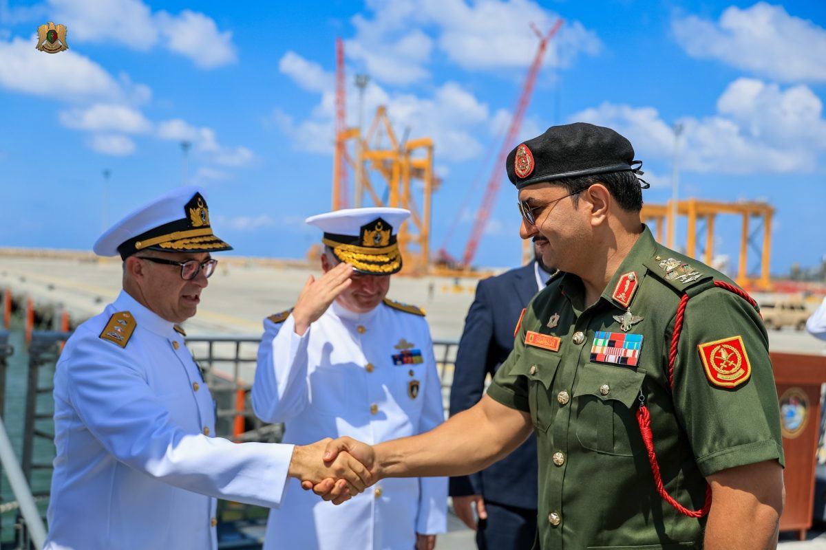 MouradTeyeb's tweet photo. #Libya
In a serious development, the head of #Turkiye's Intelligence, Ibrahim #Kalin, paid a first-ever visit to Khalifa and Saddam #Haftar as Turkish warship TCG Kınalıada (F-514) docks in Benghazi.
The two sides were at loggerheads for years.
#ليبيا #تركيا https://t.co/x5FSadaubq