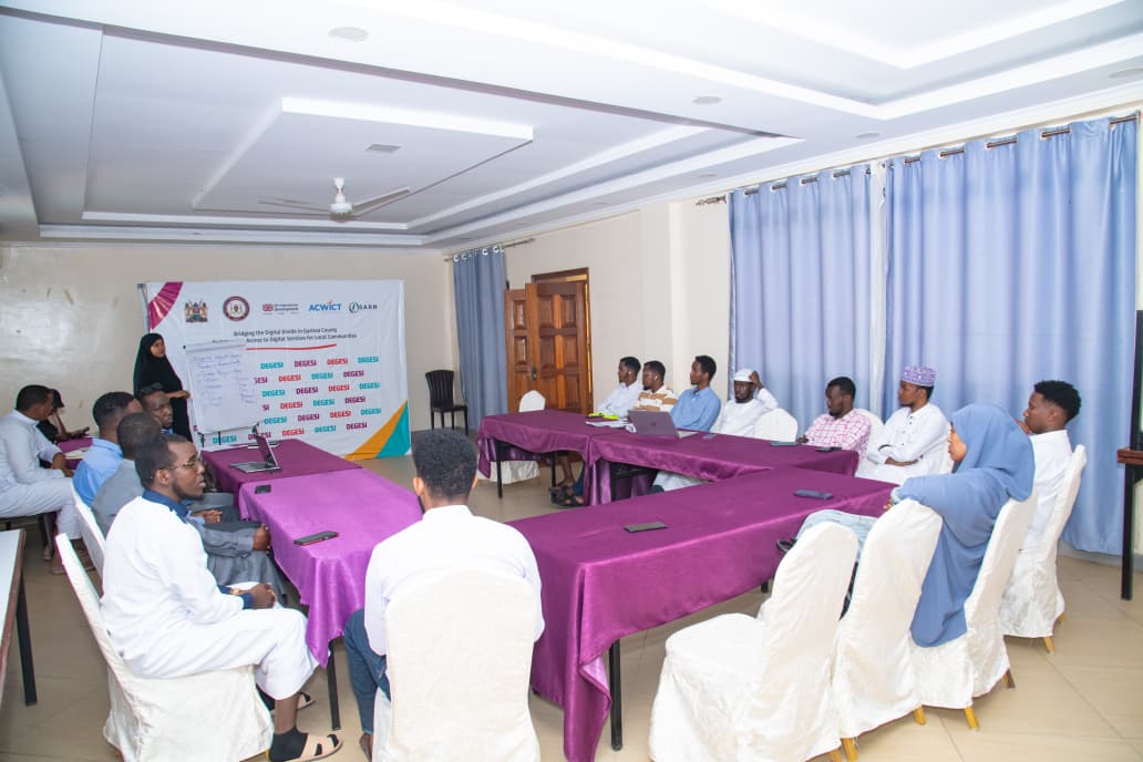 SARN_Ke's tweet image. WE held a meeting with Garissa’s Internet Service Providers under #DEGESI project to . map their reach to bridge the connectivity gap and ensure remote communities aren’t left behind.
Stronger networks = stronger communities
#InternetForAll #DigitalEquity #GarissaRising #UKAID