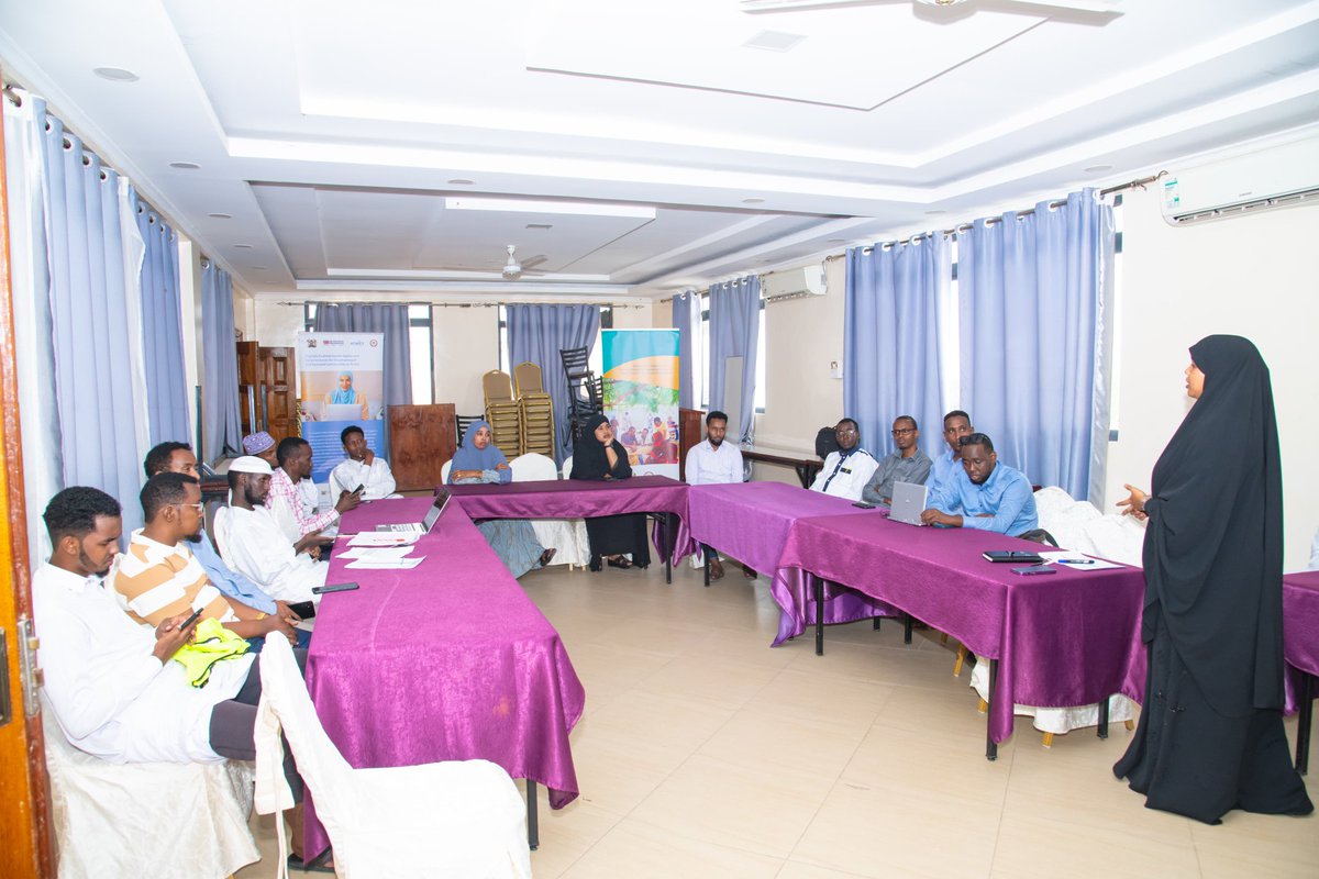 SARN_Ke's tweet image. WE held a meeting with Garissa’s Internet Service Providers under #DEGESI project to . map their reach to bridge the connectivity gap and ensure remote communities aren’t left behind.
Stronger networks = stronger communities
#InternetForAll #DigitalEquity #GarissaRising #UKAID