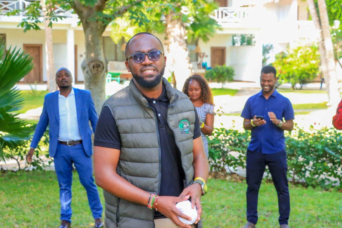EnviClimateC_Ke's tweet image. The Ministry of Environment, Climate Change and Forestry, in collaboration with the Local Conference of Youth (LCOY) Kenya 2025, with support from the @UNFPAKen has convened a workshop for youth drawn from the coastal region at the Diamond Conference Centre, Malindi.