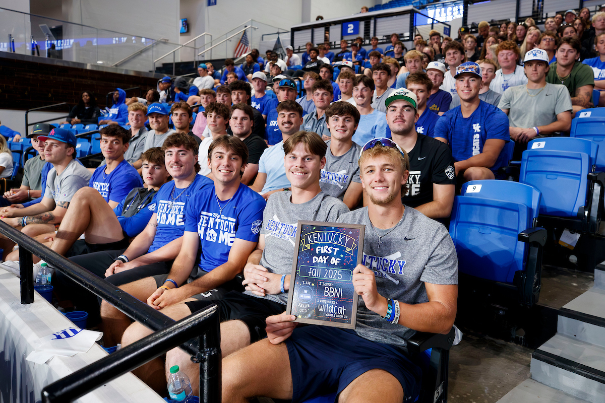 Kentucky Baseball (@ukbaseball) on Twitter photo They grow up so fast. First day of school vibez.
#WeAreUK They grow up so fast. First day of school vibez.
#WeAreUK