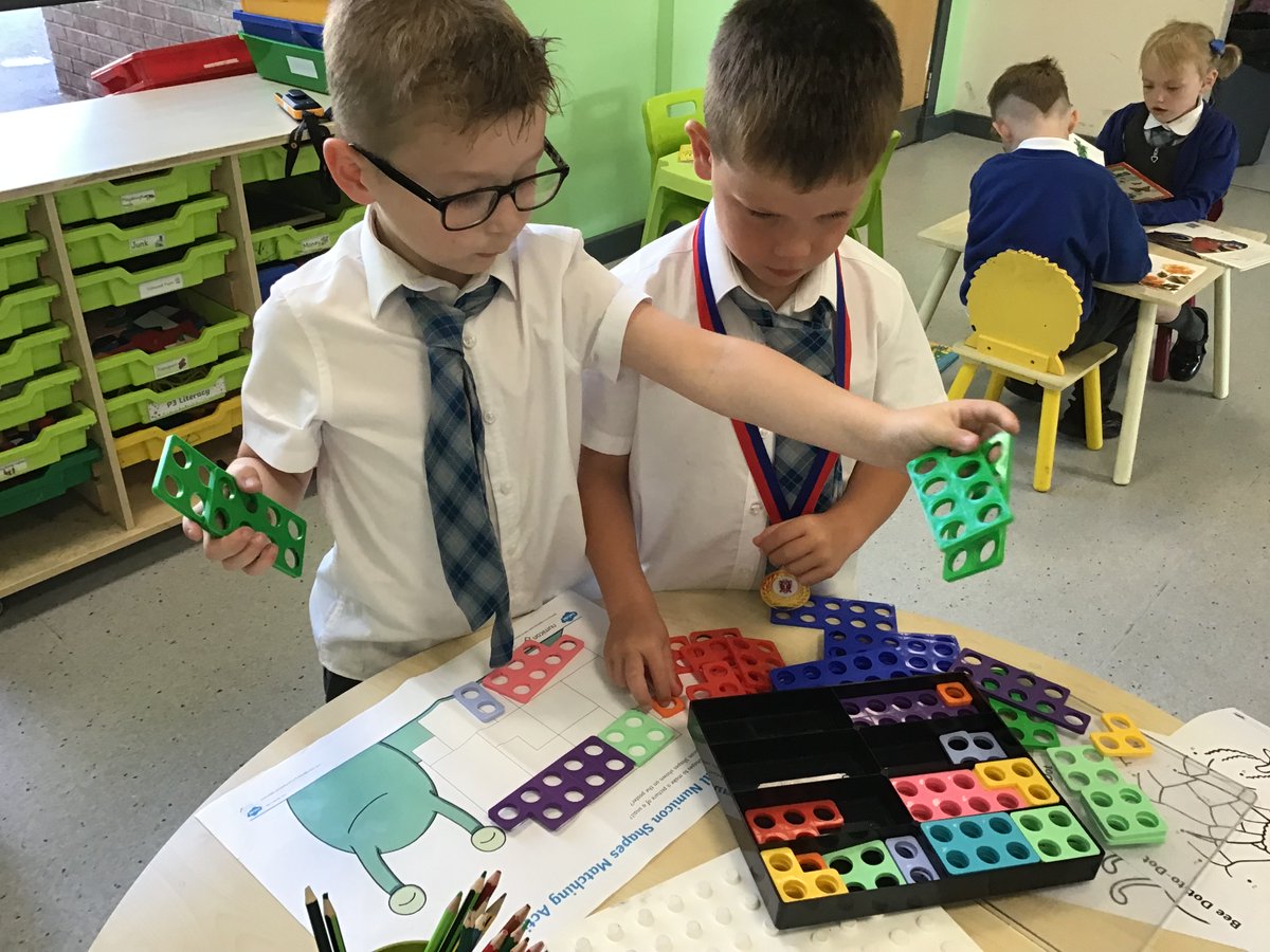 Miss Macfarlane tweet media