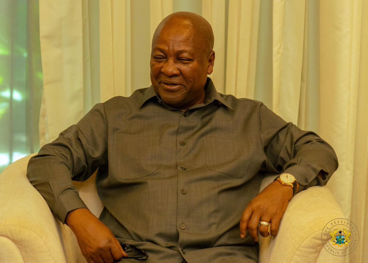 JAtitsogbey's tweet photo. President John Mahama has arrived in Singapore for a 3-day State visit, focused on strengthening Ghana–Singapore relations in trade, education, innovation, agribusiness &amp; the digital economy.

The workaholic president https://t.co/sYl8LmPhmL