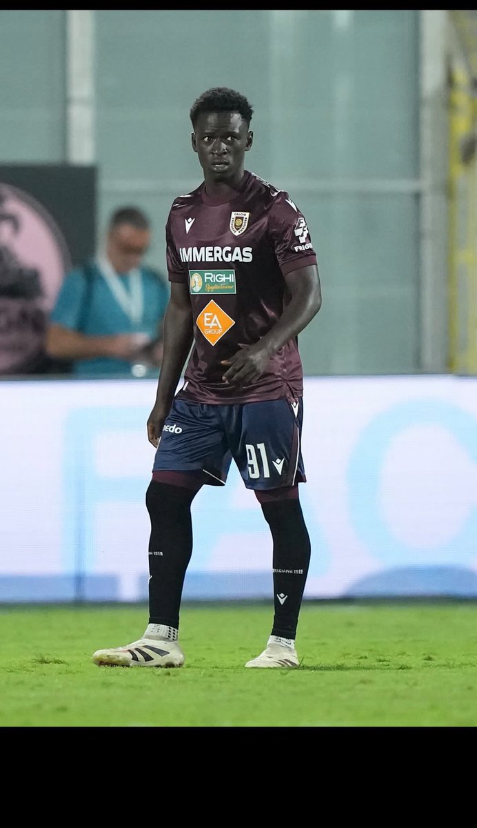 🇬🇳|| L'international U16 guinéen  Oumar Conté ( 2007) fait ses débuts en Serie B avec la Reggiana
Arrivé cet été en provenance de Spal, il avait participé au Mondial Montaigu 2023 avec la Guinée.

🇬🇳 👀