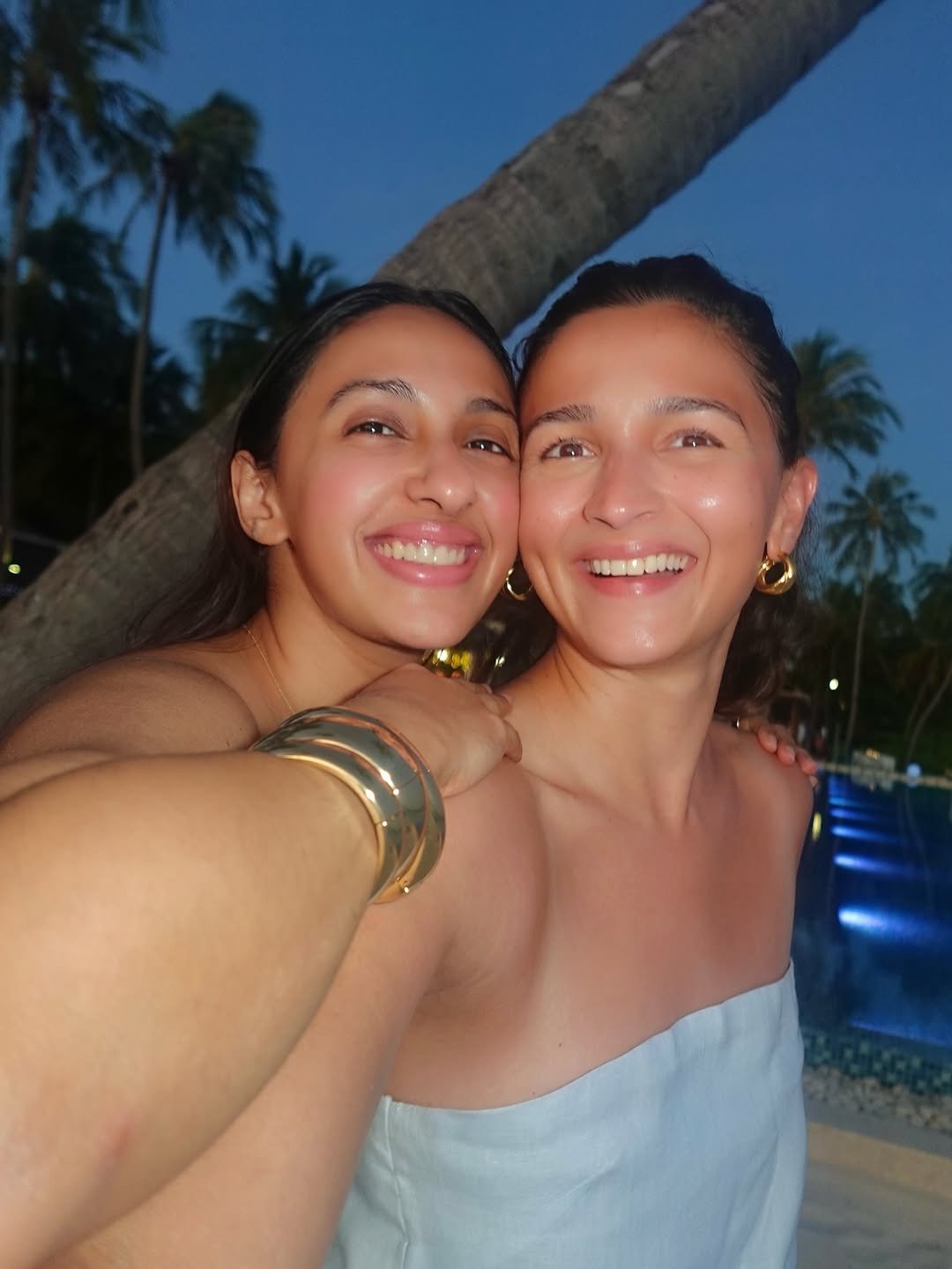 GzMr-ShbkAANoVf?format=jpg&name=large