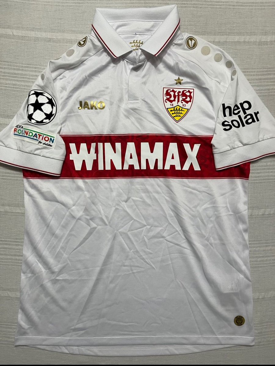 Ya ben stuttgart forması alırken 10 numara El Bilal yazıyordu Afgan falandır diye Stiller forması aldım. Eleman bize gelmiş amk.