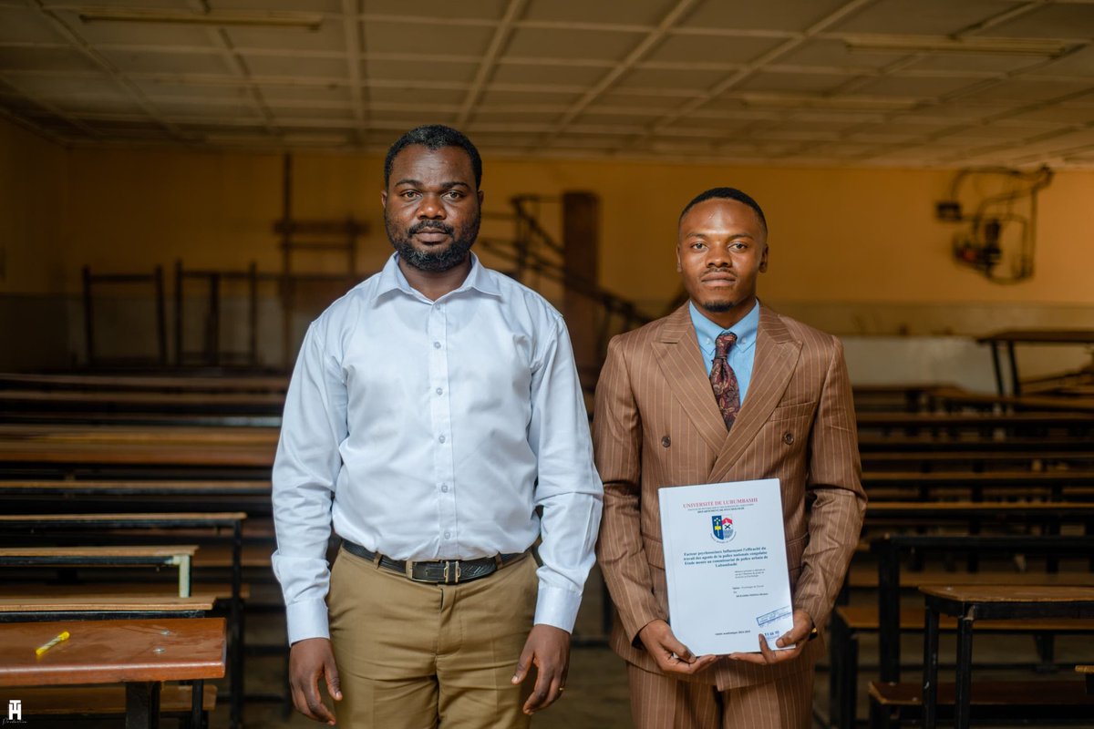 Nous avons présenté notre rapport de recherche dont l'intitulé était : facteurs psychosociaux influençant l'efficacité du travail des agents de la police nationale congolaise. Cette étude a été effectuée au commissariat urbain de Lubumbashi Centre. 
<a href="/uniluofficiel/">Université de Lubumbashi</a> 
@cabinet_esuRD