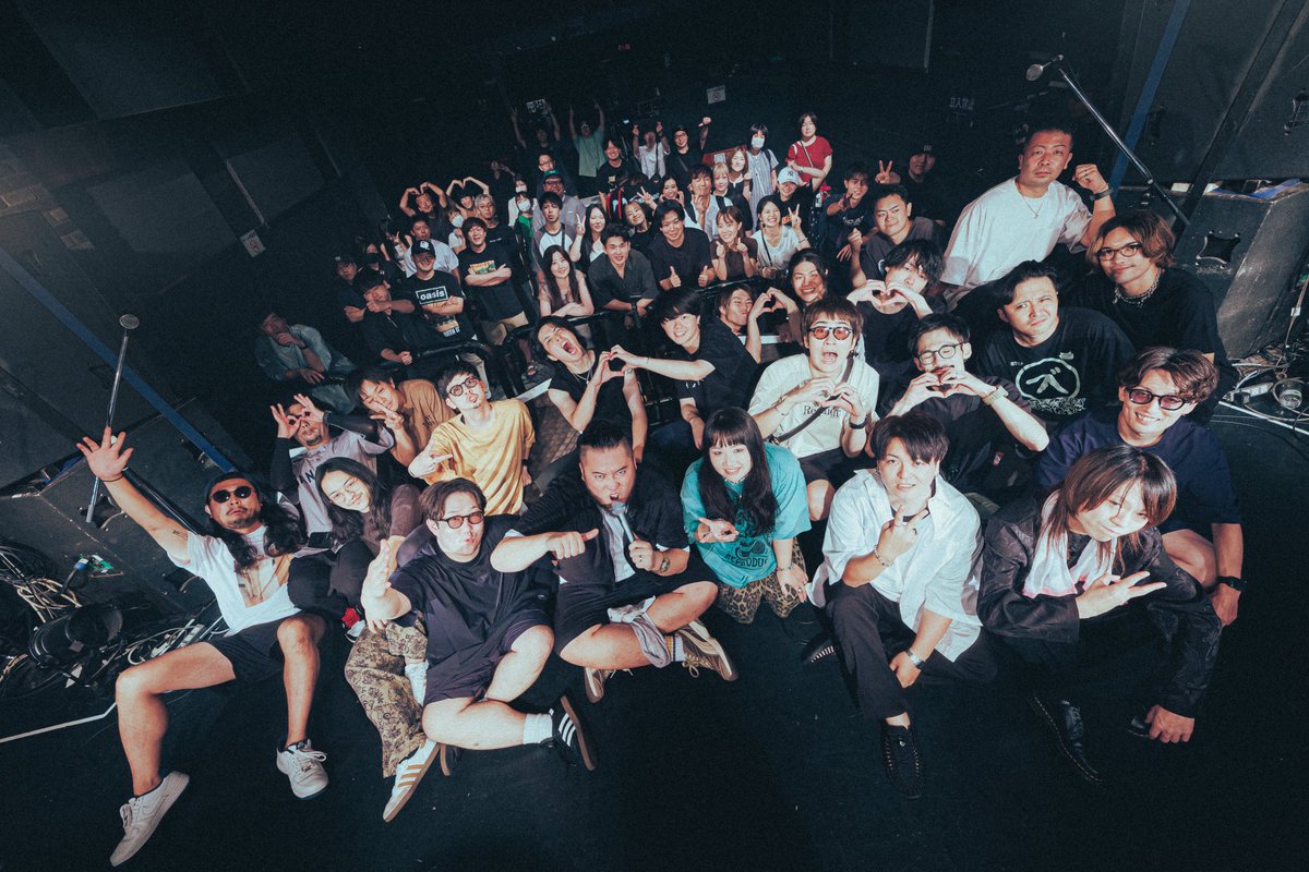 AVENGE_official tweet media