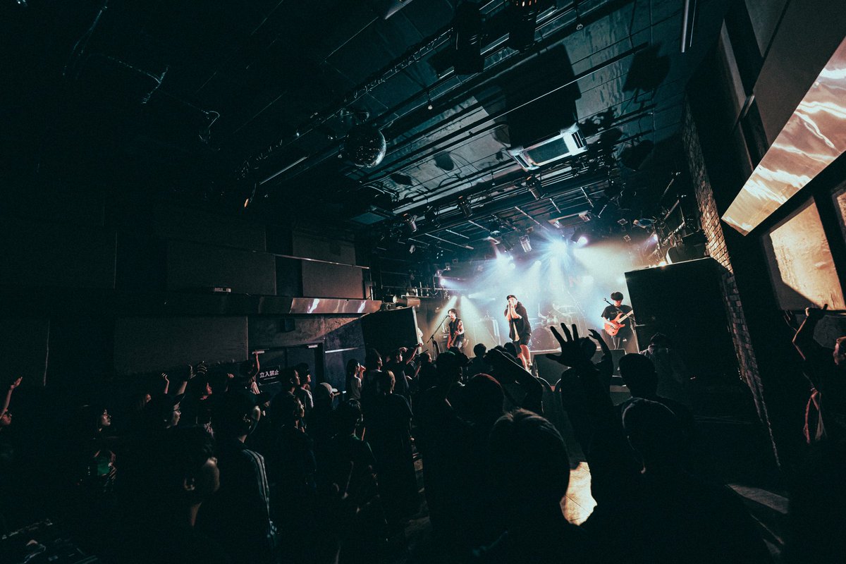 AVENGE_official tweet media