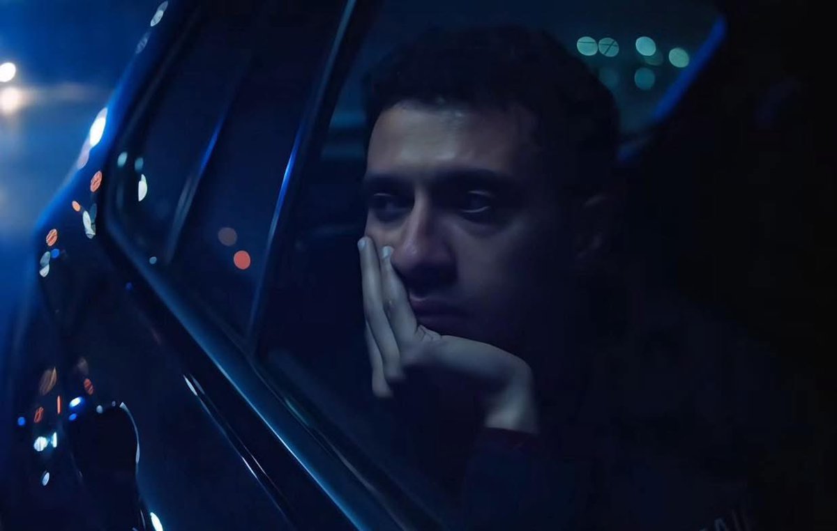 راجع البيت وعامل كده بالظبط في العربية والله