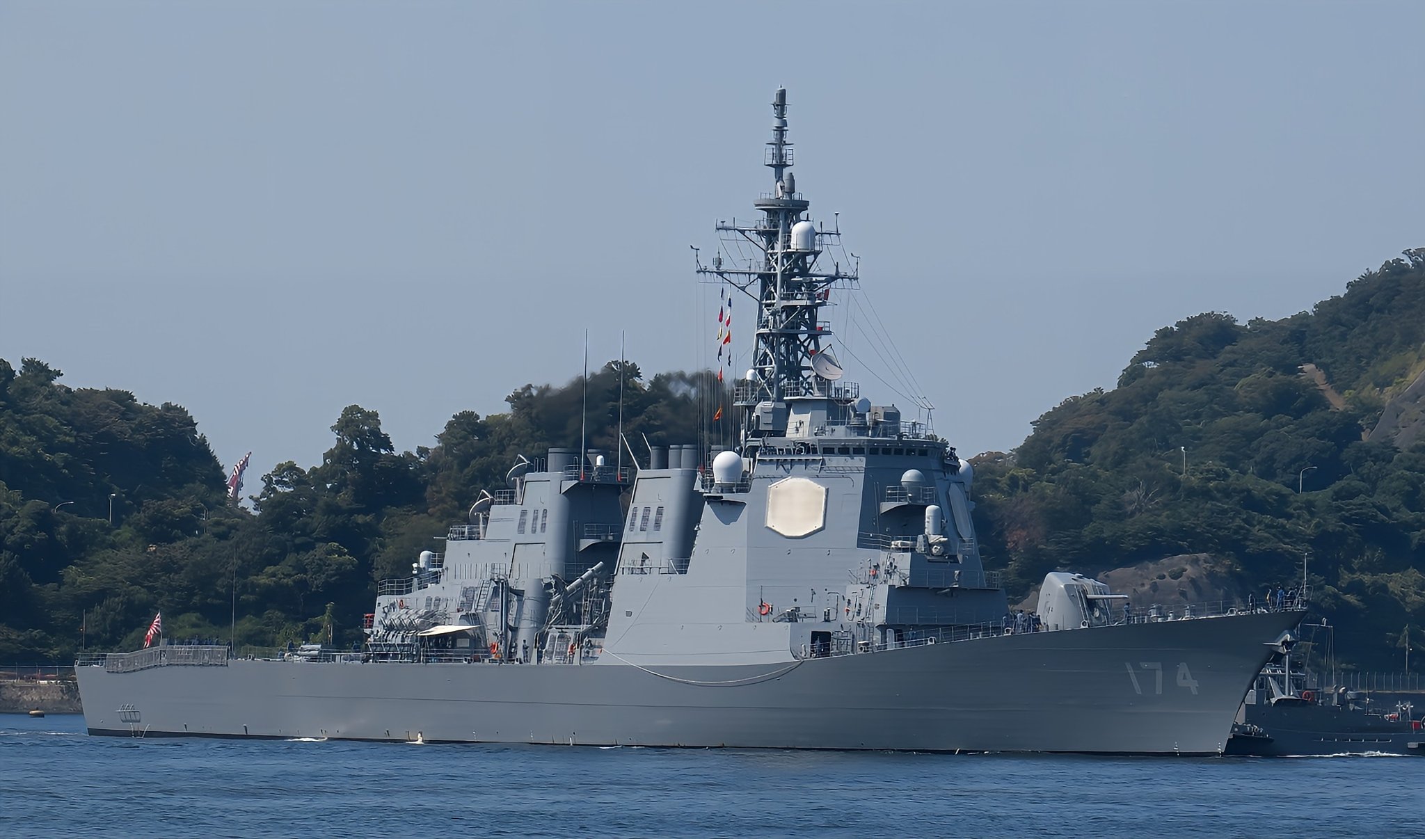 黒10赤9海人⭐︎島人ページ kobe-maritime-museum-aerial-