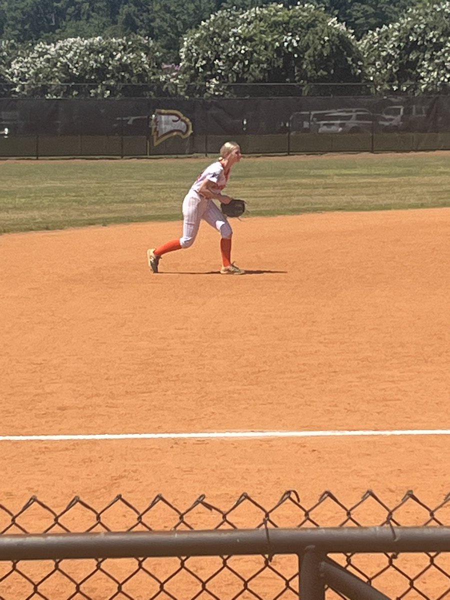 MylaMcNeely44's tweet photo. Had a great time at @Winthropsoftbal camp yesterday! Thank you to all the coaches and players! Can’t wait for the next one! @CoachMoWyatt @CoachFuller7 @peytondarnell11 @26_mojo22101 @ALBrownSoftball @Bymie20 https://t.co/eeTOVQrFNH