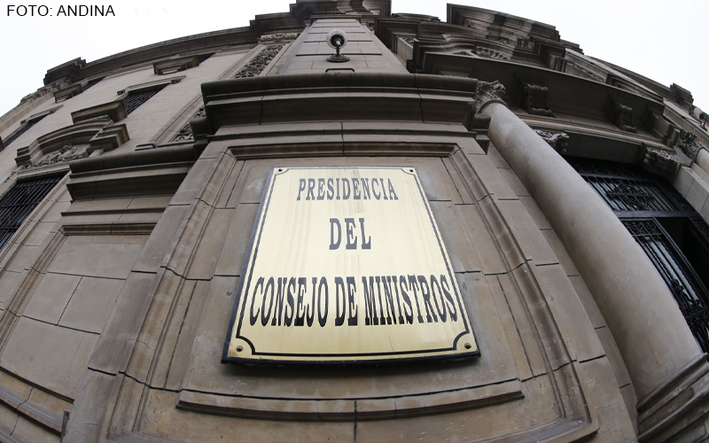 ideeleradio's tweet image. #GlatzerTuesta: Ahora se ha cerrado toda posibilidad de poder solicitar información sobre los vehículos oficiales. Resulta que la #PCM ha emitido una resolución que modifica las reglas de acceso a la información pública respecto al parque automotor oficial. Se está vulnerando