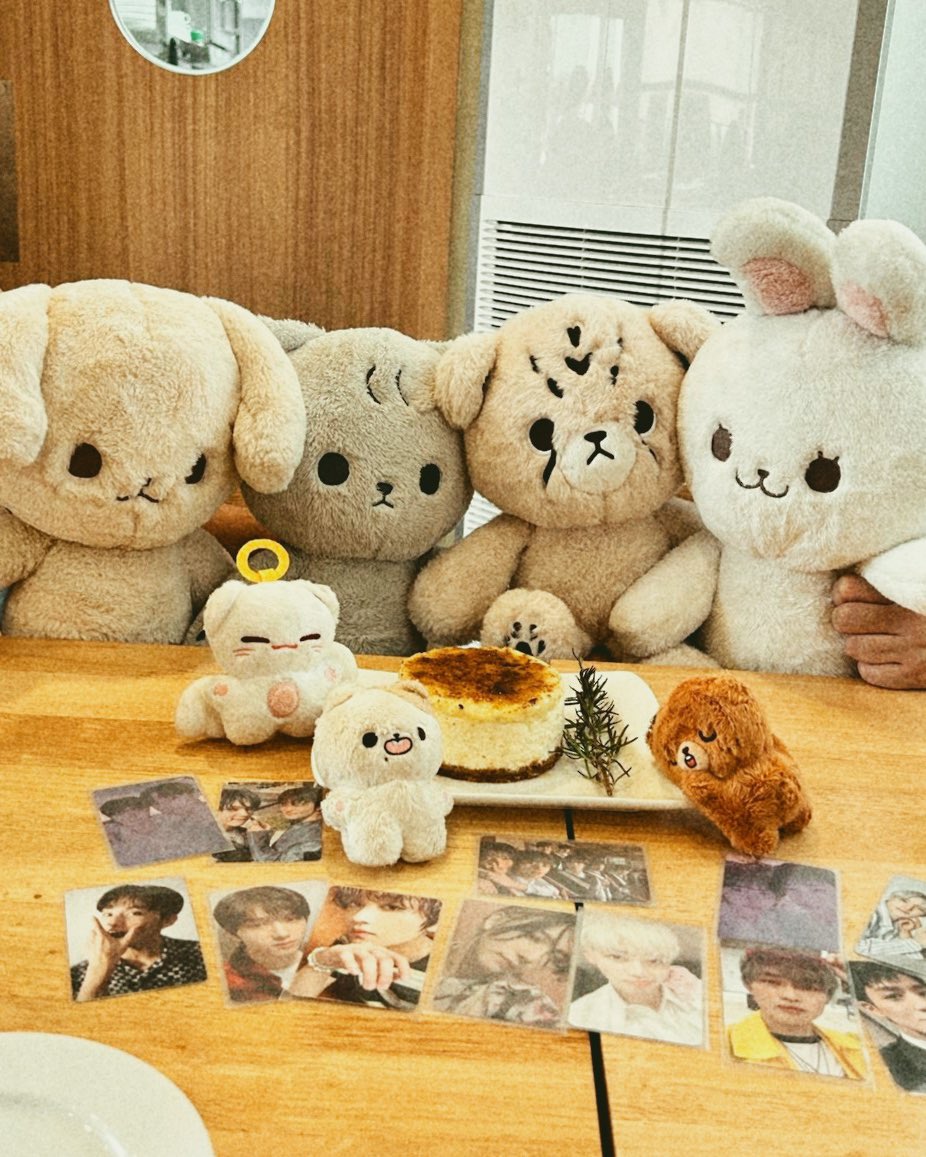 happy 825 my superstars !!! 🩵7️⃣⭐️

#BeautifulSailin9With7DREAM
#너무_SUPER한_드림의_9주년