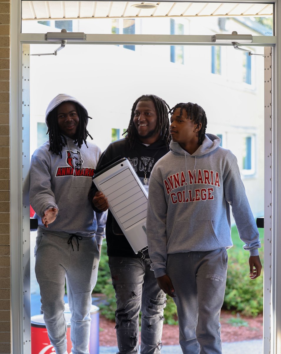 goannamaria's tweet photo. Move-In Day Last Week + First Day of Classes Today = New beginnings!
Campus is buzzing with energy as students settle in and kick off the fall semester. Good luck on your first day of classes, AMCATS!
#AMCATNation #AMCATLife #FirstDayVibes https://t.co/mITpzionBB