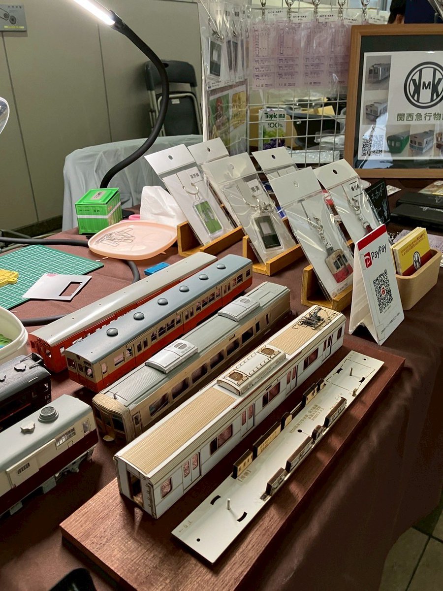 KyotoKeihan's tweet image. 一昨日、昨日、酷暑のなか、いずみさの鉄道フェスタにお越しくださいまして、ありがとうございました！
無事故で終えました。三歳4歳ほどの小さな子供さんもたくさん来ていただき、本当に南海電車のこともよくご存知で驚きました！
今後も楽しい模型を提供して参ります。🙏
#いずみさの鉄道フェスタ