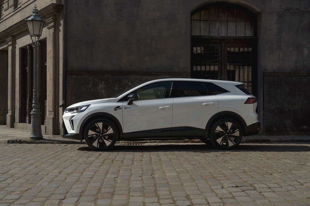 ¡Nuestra gama de SUVs está diseñada para el futuro!  Desde el SUV compacto #ASX, el próximo #Grandis o el gran #Outlander PHEV, todos combinan a la perfección fiabilidad e innovación.
Demuestran compromiso con la sostenibilidad, confort y rendimiento. 
#Gama #Mitsubishi #SUV