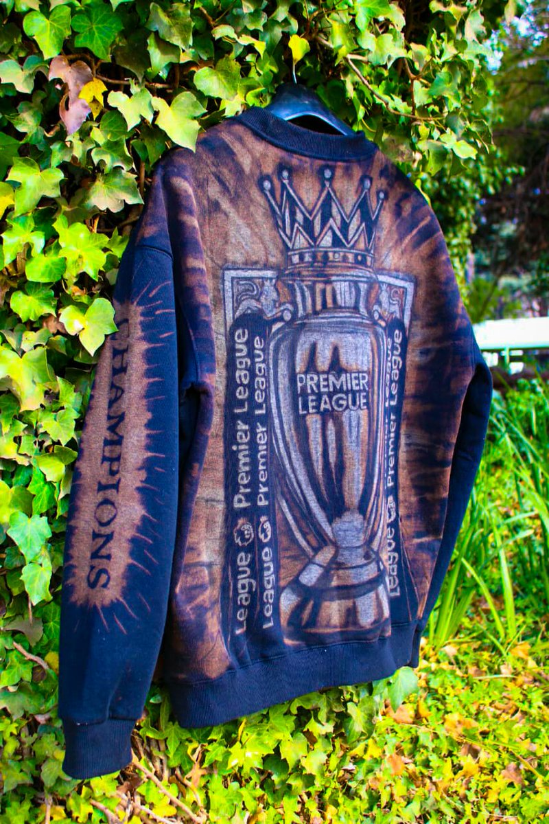 VerbalInk's tweet photo. It's not just a sweater, it's a trophy you can wear 🏆 🔥 
#bleach art
#PremierLeague champions @LFC https://t.co/5fi4VfT2KM
