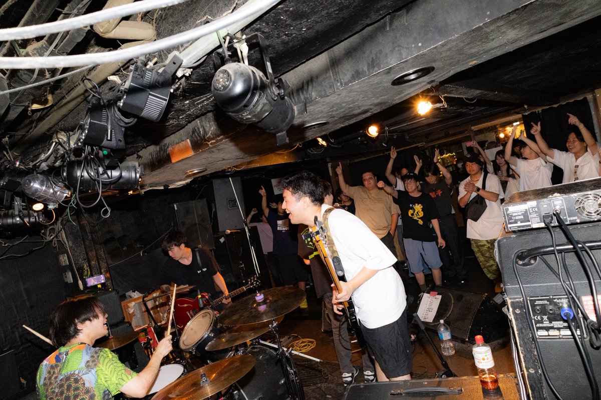 shandy_band's tweet photo. 2025.8.23  栄Party’z

WHEN MY LIFE IS OVER Vol.4

胸に刻んでおきます。

@dahlia_bookmark https://t.co/G4hcWvbply