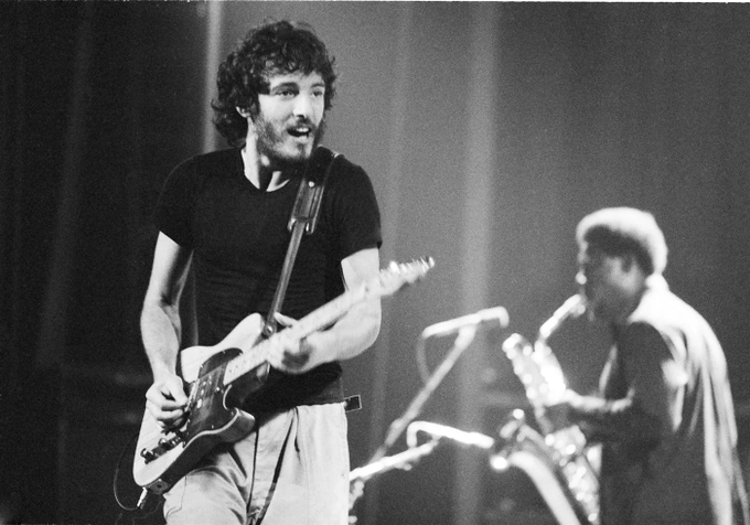 RollingStone's tweet image. "...it was a record of enormous longing, tremendous longing — that never leaves you." 

Bruce Springsteen talks to Rolling Stone about making 'Born to Run' 
rollingstone.com/feature/bruce-…