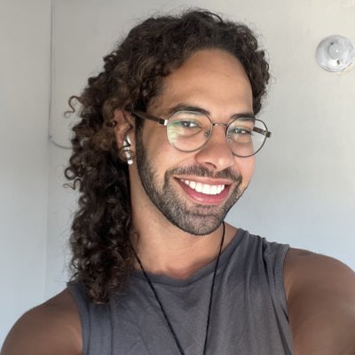 thicotirolico's tweet photo. esse cabelo bem linduxo me lembrou juliana paes naquela miniserie dos gemeos da netflix #NovaFotoDePerfil https://t.co/cfwk2btIV5