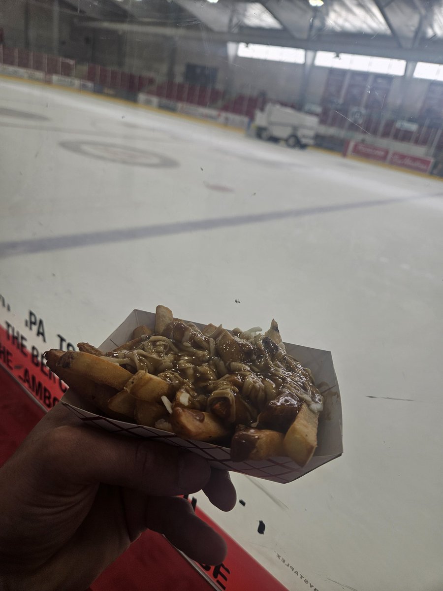 North Dumfries Community Complex Poutine Scouting Report

Fries 3/10
Cheese 0/10
Gravy 4/10
Ratio 4/10
Value/Price 0/10

Score 1.1/10