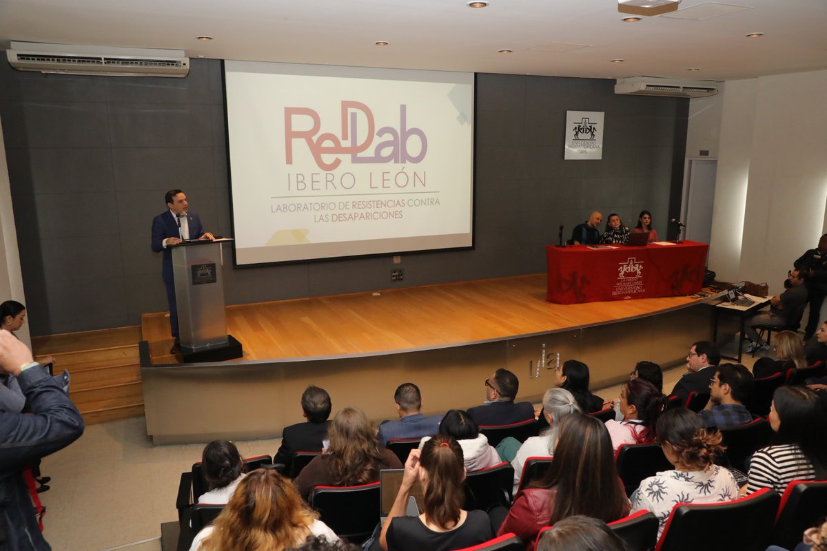 segobgente's tweet image. La búsqueda de la verdad y la justicia es un camino que recorremos juntos.
En representación de la Gobernadora @LibiaDennise, el Secretario de Gobierno @JorgeLona1 participó en el arranque del #REDLAB de la @IberoLeon, un espacio para fortalecer la búsqueda, el diálogo y las…