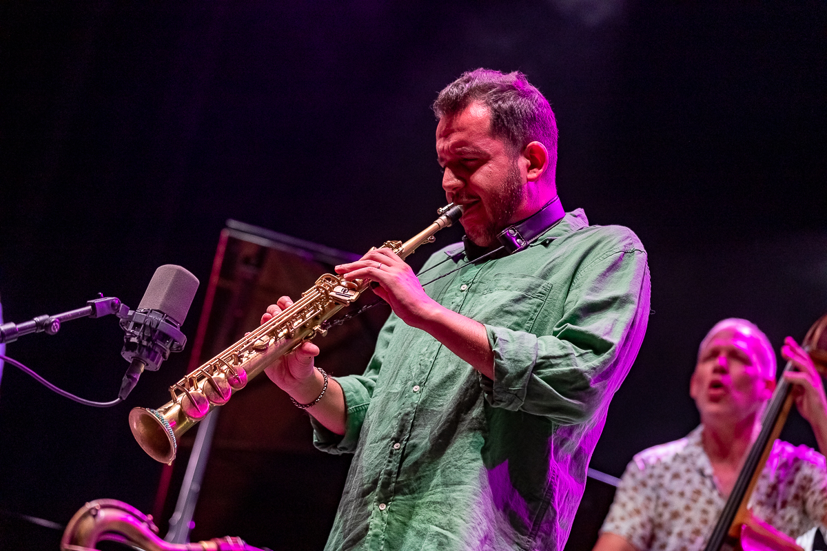 Avishai Cohen, maître du jazz et passeur de flambeau, en quintet lumineux 🎺

#NJF25