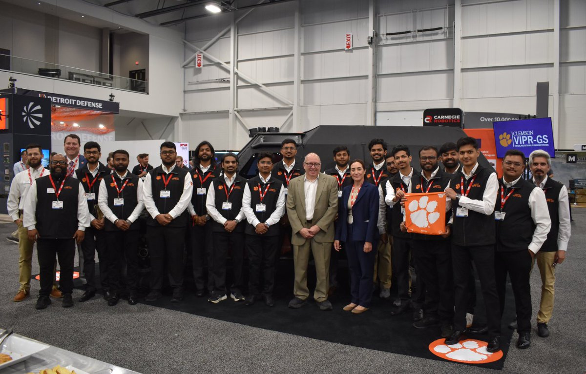 Recently at GVSETS, our Chief Scientist Dr. David Gorsich met with graduate students from Clemson University’s automotive engineering program who unveiled Deep Orange 16 — a next-generation, semi-autonomous vehicle designed to transform emergency response in extreme conditions.