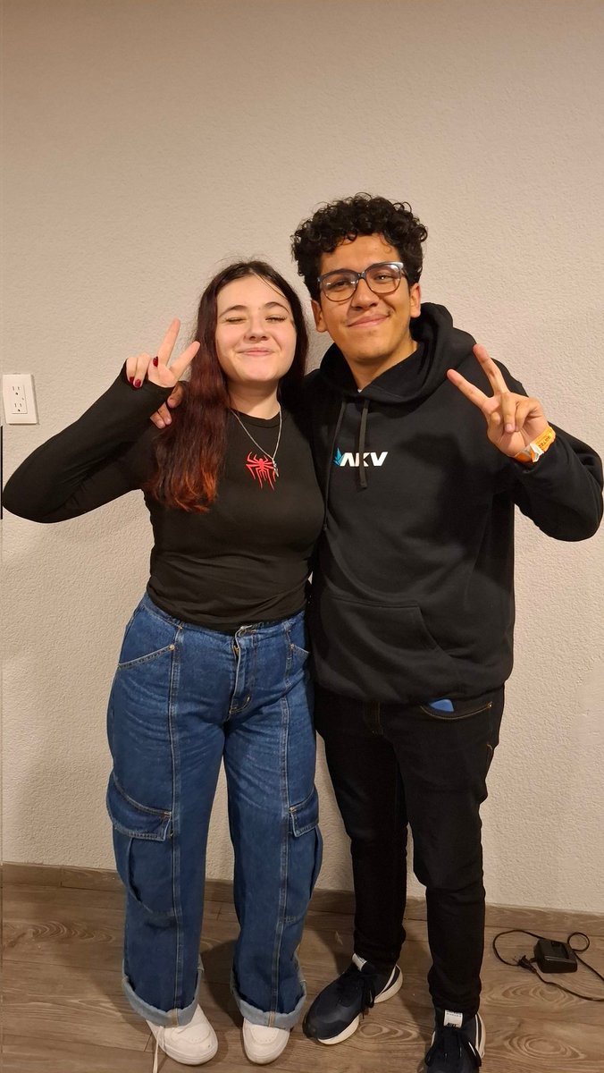 <a href="/jonajitru/">Jonathan Jimenez</a> HERMANO TQM ERES INCREÍBLE GRACIAS X LOS DULCES