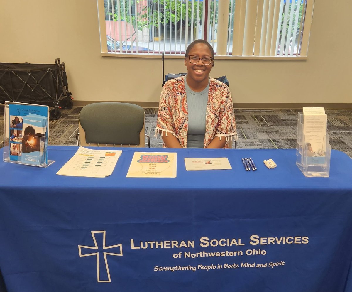 LSSNWO's tweet image. Thank you @LucasCoOHKids for inviting us to participate in the LCCS Community Resource Fair last week. We were able to provide staff and community members with information about our mental health services, adult education groups, and choice food pantry. #LCCS #LSS #LSSNWO