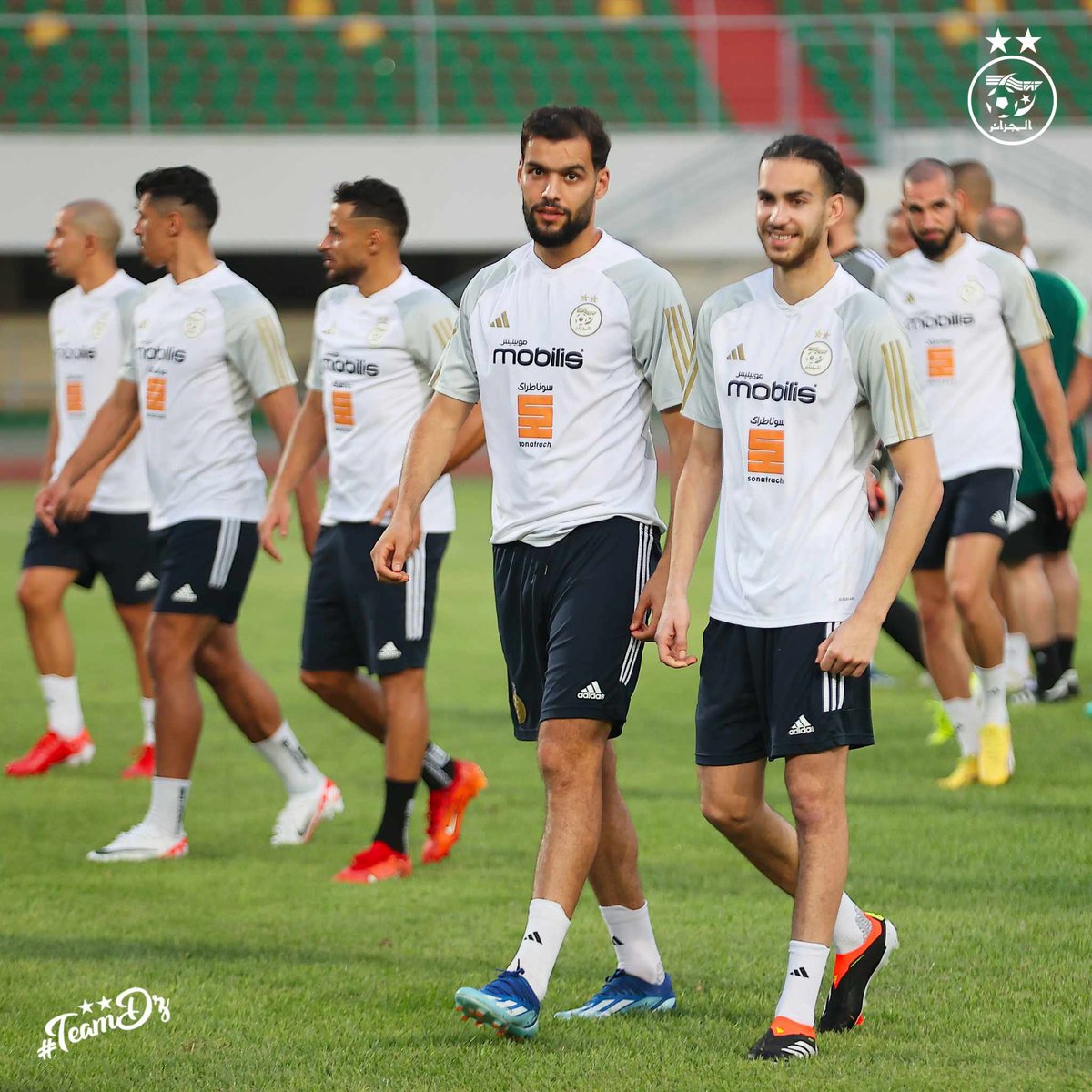 Les différents facteurs qui nous permettront d’avoir de l’ambition à la CAN : 

-  Interdire Zerrouki &amp; Tougai l’entrée à Sidi Moussa 
- Un miracle d’Allah qui nous permet de récupérer un gardien compétent
- Benrahma qui se focalise uniquement sur la cohésion de groupe et le
