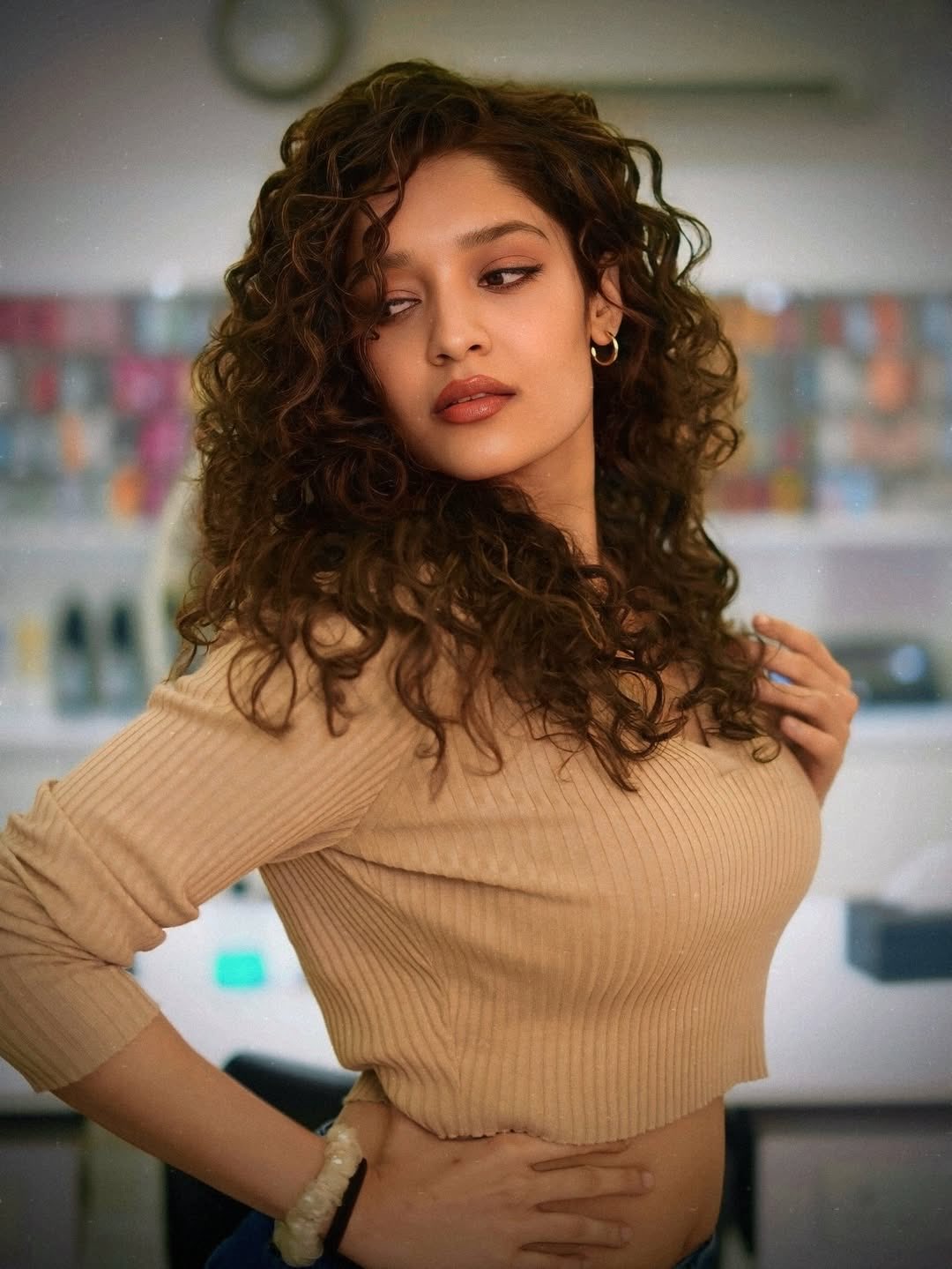 GzN3keUXEAAgh7f?format=jpg&name=large