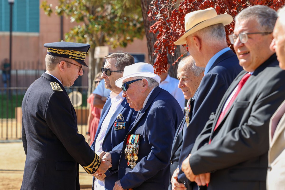 🇫🇷 PRISE DE FONCTION - Préfet de Corse 
Éric Jalon a officiellement pris ses fonctions de préfet de Corse, préfet de la Corse-du-Sud ce matin, en présence de Laurent Marcangeli, Ministre de l' Action publique, de la Fonction publique et de la Simplification.

Cette matinée s’est