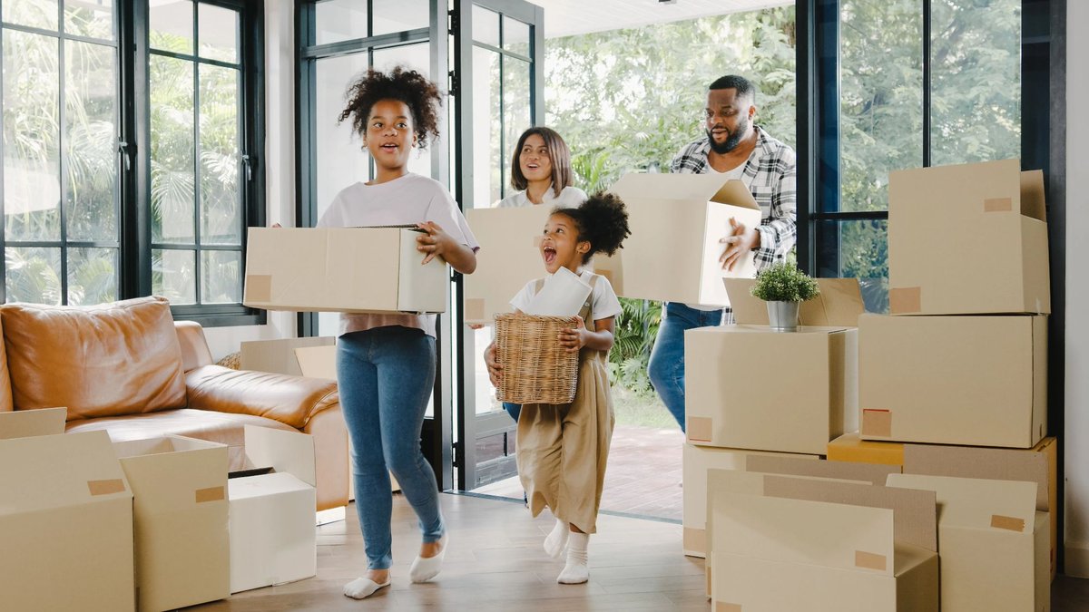 Surprising costs that can break your budget when relocating for work — that may follow you after the move nypost.com/2025/08/14/rea…