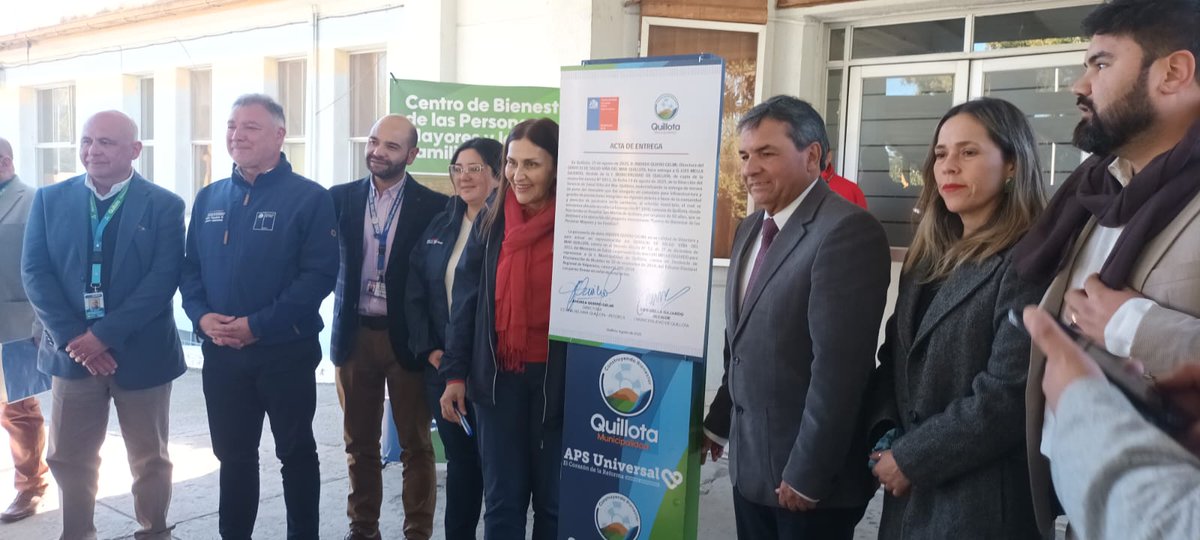 Se entrega definitivamente el ex hospital San Martín a manos del municipio de Quillota , HOY  lunes se realizo la entrega oficial del hospital san Martín de Quillota, desde el Servicio de Salud hacia la administración municipal, a través de un en comodato por 25 años.