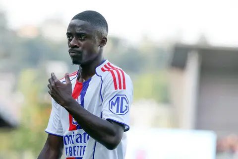 𝗚𝗼𝗻𝗲𝘀 𝗔𝗿𝗲𝗮™ (@gonesarea) on Twitter photo Selon l’évolution du dossier Saël Kumbedi, l’OL pourrait recruter un nouveau défenseur, même si De Carvalho et Barišić apparaissent également comme des options pour la rotation.
(<a href="/LeProgresOL/">Le Progrès OL</a>) Selon l’évolution du dossier Saël Kumbedi, l’OL pourrait recruter un nouveau défenseur, même si De Carvalho et Barišić apparaissent également comme des options pour la rotation.
(<a href="/LeProgresOL/">Le Progrès OL</a>)