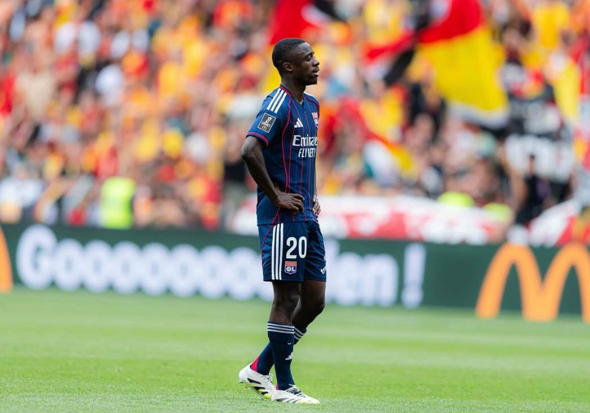 Gossip Gone🚨🦁 (@rougeetbleu_off) on Twitter photo 🚨🦁 Mercato | Défenseurs
🔹 Selon l’évolution du dossier Saël Kumbedi, l’OL pourrait recruter un nouveau défenseur.
🔹 De Carvalho et Barišić restent également des options pour la rotation.
(<a href="/LeProgresOL/">Le Progrès OL</a>) 🚨🦁 Mercato | Défenseurs
🔹 Selon l’évolution du dossier Saël Kumbedi, l’OL pourrait recruter un nouveau défenseur.
🔹 De Carvalho et Barišić restent également des options pour la rotation.
(<a href="/LeProgresOL/">Le Progrès OL</a>)