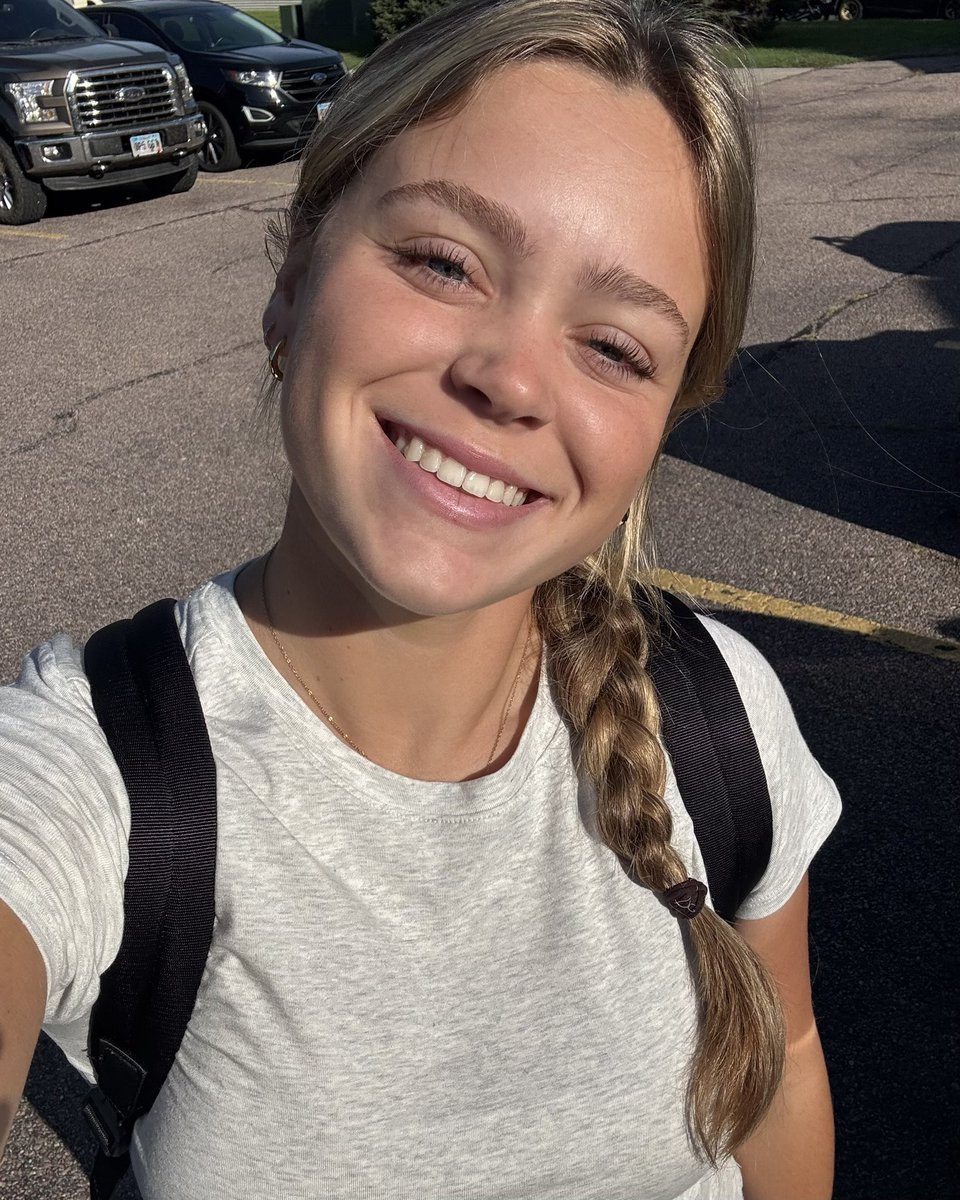 We’re back! Happy first day of school, Jackrabbits! 📚

#GoJacks 🐰