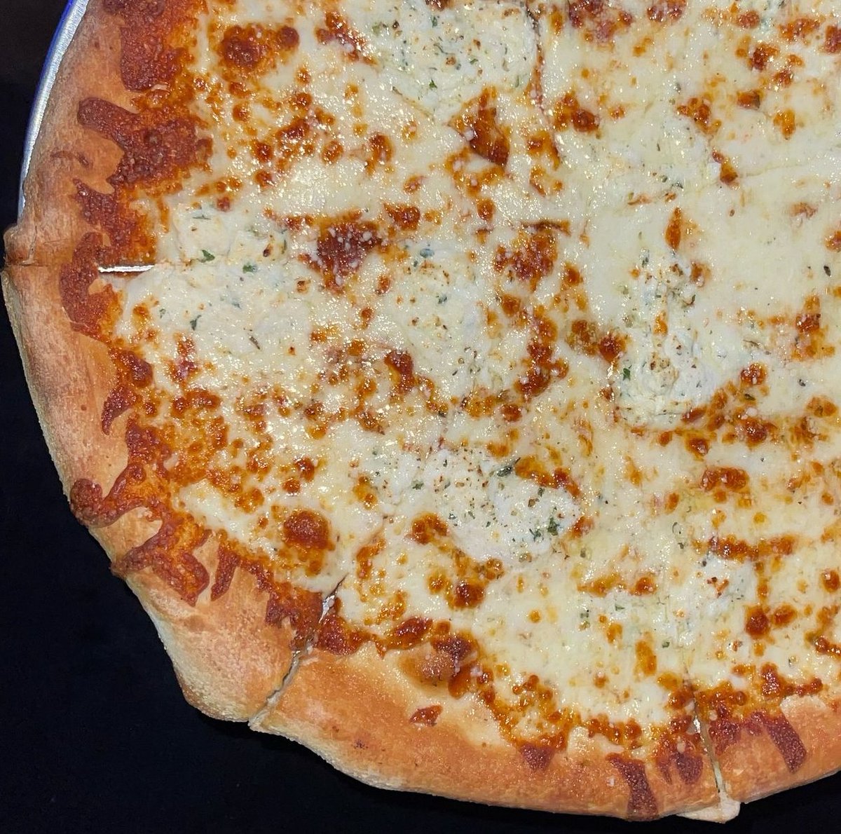 Pizza, drinks, and sports—Oh MY! 

Celebrate every victory with us at Santisi Brothers, where every bite's a win!