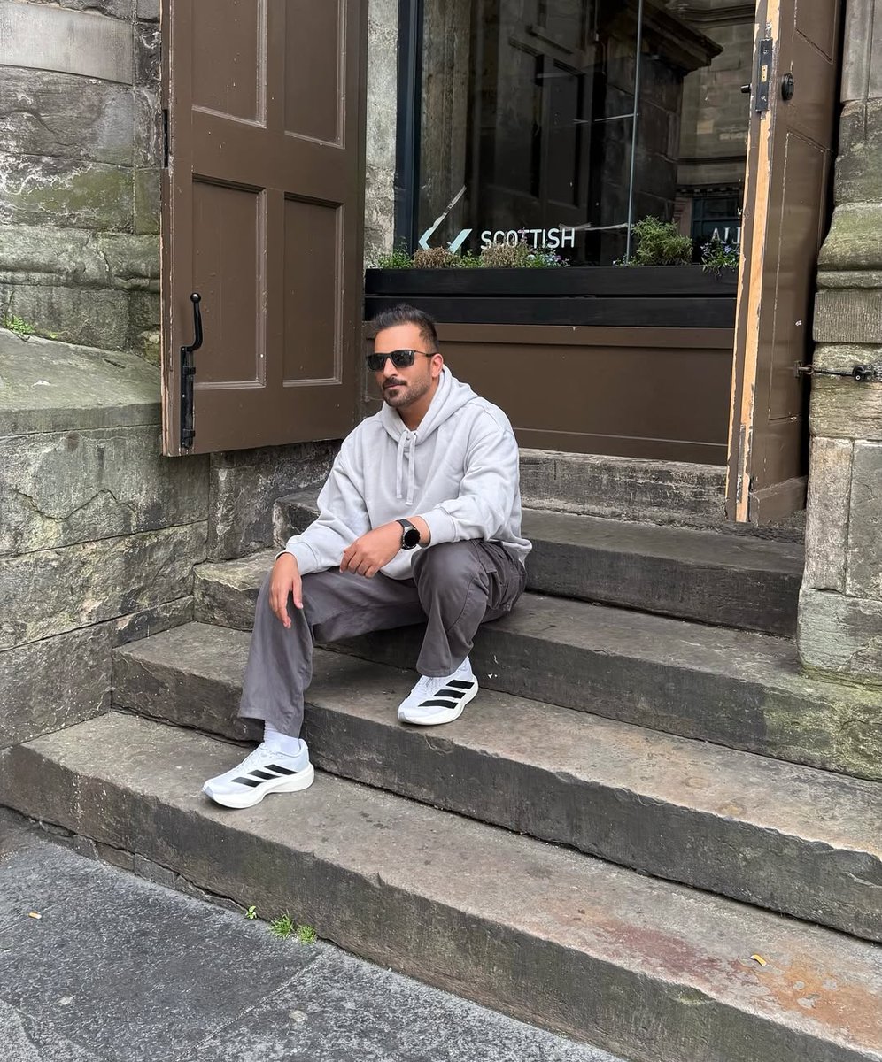 hamdnwali's tweet photo. Edinburgh is a place of peace .
#JossGawinFanday23xMANILA #فويس #assalamualaikum https://t.co/cobzZHlOa4