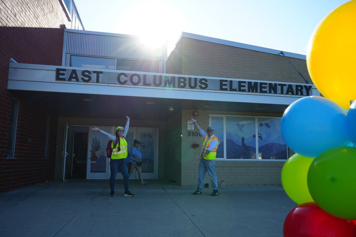 Welcome back, <a href="/ColsCitySchools/">Columbus City Schools</a>!✏️Our <a href="/VisionZeroCbus/">Vision Zero Columbus</a> team was so excited to welcome students of East Elementary School back this morning with smiles, bubbles and applause. Wishing all the students a successful and safe return to school! #VisionZero #OurCCS #LeadersGrownHere