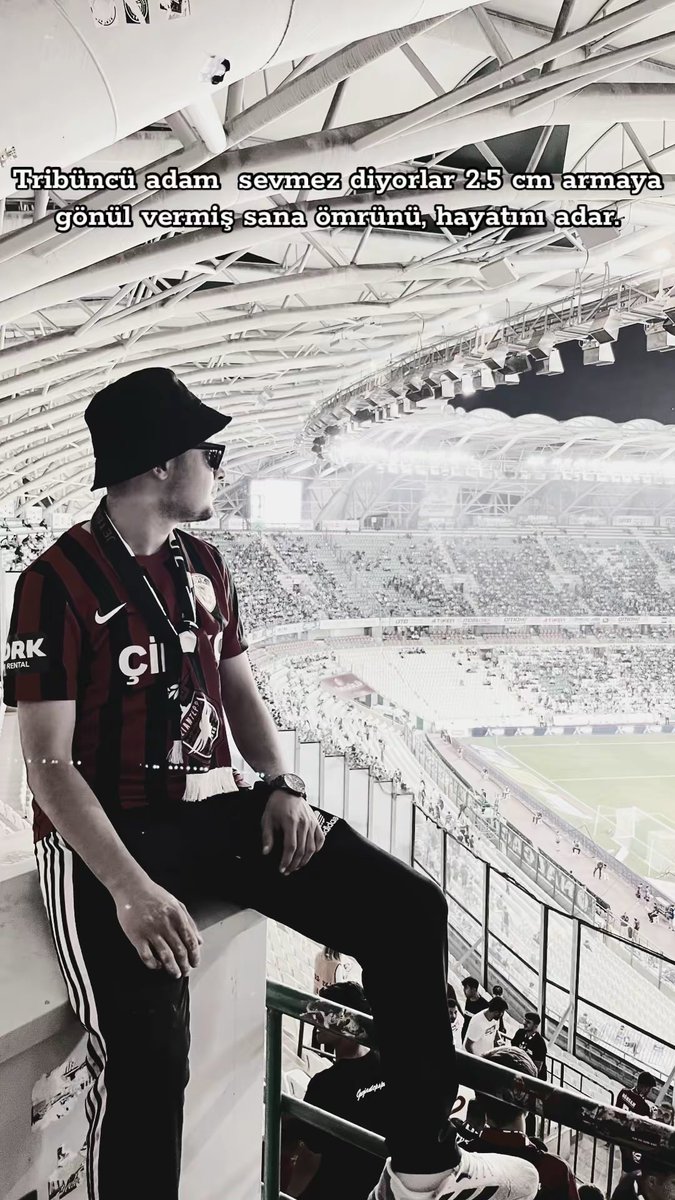 Tribüncü adam sevmez mi 😂 #tribünçocukları #ultrashoşgör