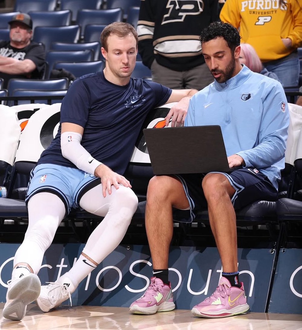 The Indiana Pacers have added Johnny Carpenter as an assistant coach on head coach Rick Carlisle’s staff. Carpenter spent last season with the Grizzlies. He worked for the University of Virginia for nine years. Prior to Virginia, he worked for the Mavericks under Carlisle.