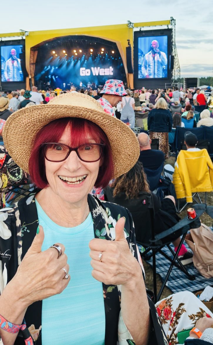 I know nostalgia is huge at the moment, but I resisted it for a long time. Then I was persuaded to attend the Rewind festival…
In praise of <a href="/softcellhq/">Soft Cell</a>  and <a href="/peterjohncox/">Peter Cox 💙</a> Read my report at  Beverleyglick.substack.com