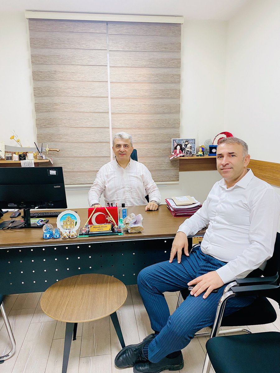 📍Hatay Valiliği 🇹🇷
📌Hatay Gençlik ve Spor İl Müdürü Sn. Ali Osman BEBEK ziyaretimize geldi. 
📌 Nazik ziyaretleri için teşekkür ediyor, başarılı çalışmalarının devamını diliyorum. 
<a href="/MustafaMasatli/">Mustafa Masatlı</a> <a href="/HatayValiligi/">T.C. Hatay Valiliği</a>