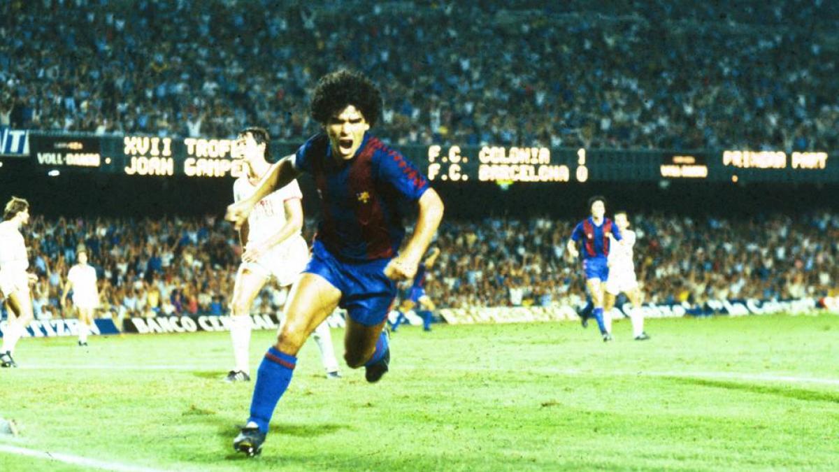 مارادونا في الكامب نو مع برشلونة :

▪ 31 مباراة
▪ 24 هدف
▪ 15 ٲسيست
▪ 39 مساهمة تهديفية
▪ 24 فوز
▪ 7 تعادلات
▪ 0 خسارة