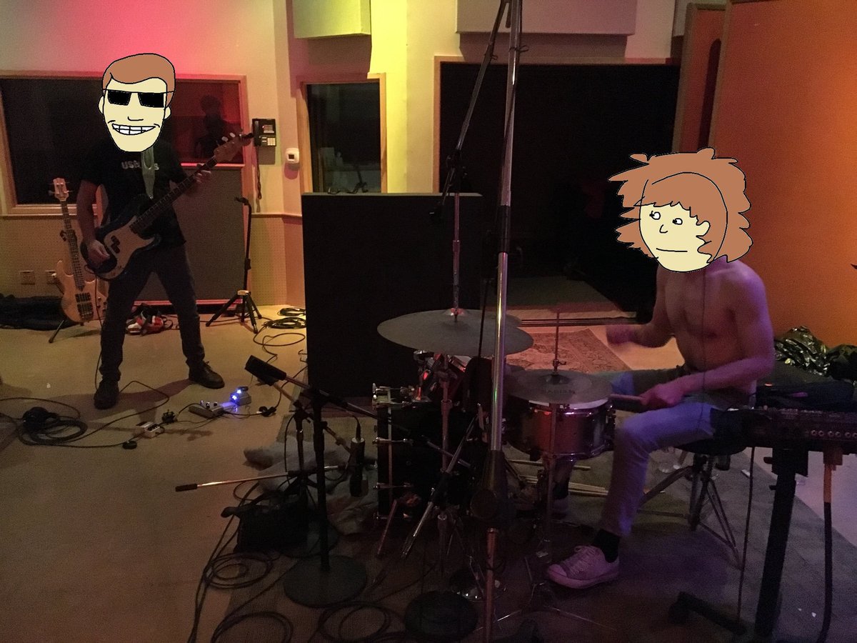 Divno Aine (@divno_aine) on Twitter photo 